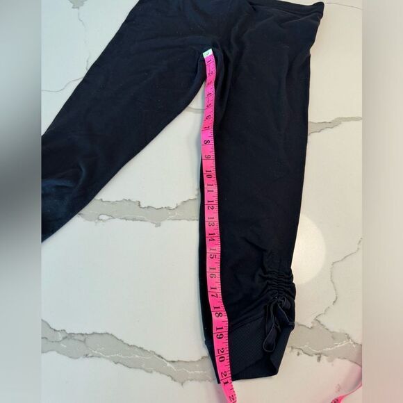 Lululemon dance crops leggings - Picture 3 of 5